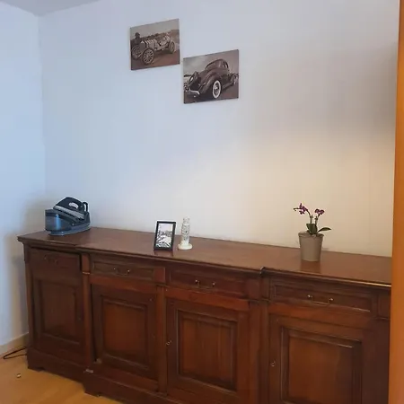 Ideal Pour 2 Personnes, Proche Commerces Et Centre-ville * Brest